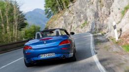 BMW Z4 E89 Facelifting Estoril Blue (2016) - widok z tyłu