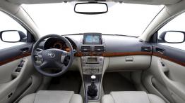 Toyota Avensis 2006 - pełny panel przedni