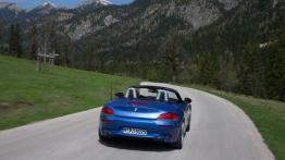 BMW Z4 E89 Facelifting Estoril Blue (2016) - widok z tyłu