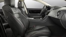 Jaguar XJ X351 Facelifting (2016) - widok ogólny wnętrza z przodu