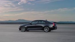 Cadillac ATS-V Sedan (2016) - lewy bok