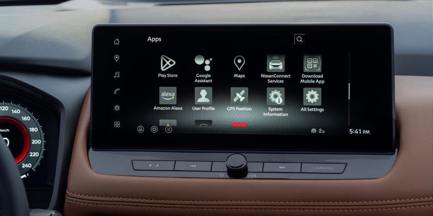 Nissan X-Trail 2026 po liftingu. Google na pokładzie i technologia "przezroczystej maski"