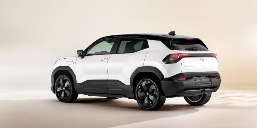 Elektryczny odpowiednik Yarisa Crossa? Toyota Urban Cruiser wjeżdża do Polski z cenami od 155 900 zł
