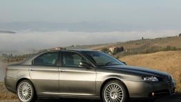 Alfa Romeo 166 - prawy bok