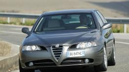 Alfa Romeo 166 - widok z przodu