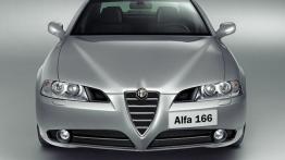 Alfa Romeo 166 - widok z przodu