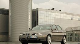 Alfa Romeo 166 - widok z przodu