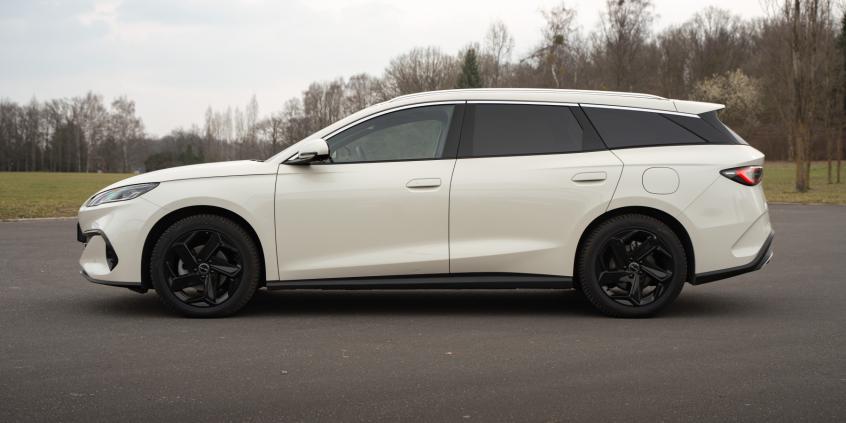 BYD Seal 6 DM-i Touring Comfort to całkiem niezły chiński Passat, ale bywa też męczący