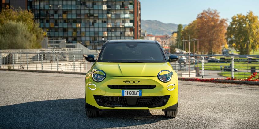 Fiat 600 Sport z fabryki w Tychach wjeżdża do salonów. Znamy polskie ceny