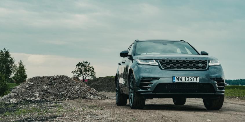 Range Rover Velar D275 HSE – z dieslem też mu do twarzy
