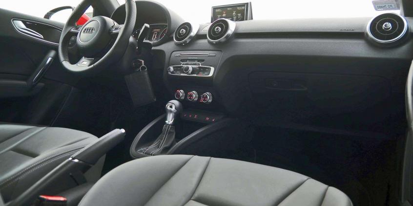 Audi A1 Sportback 1,4 TFSI S-Tronic S-Line - czerwony łobuz