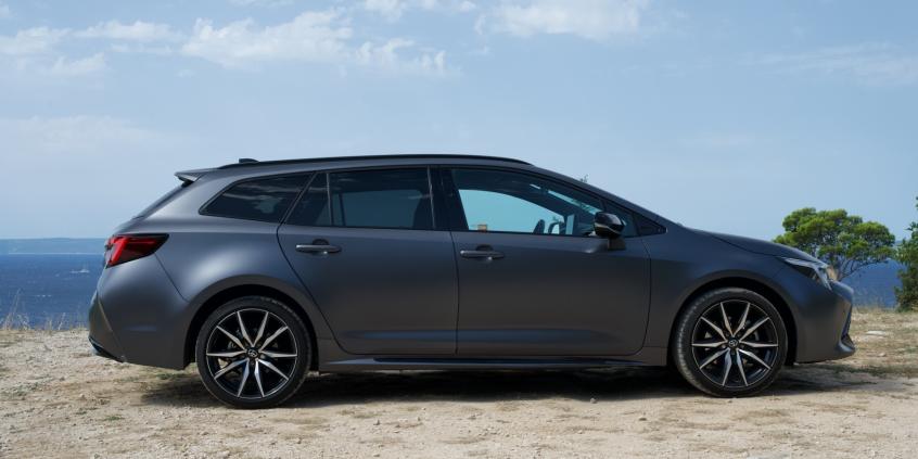 Test: Toyota Corolla TS Kombi GR SPORT 2.0 Hybrid oferuje coś, co spotykamy w autach coraz rzadziej... Normalność