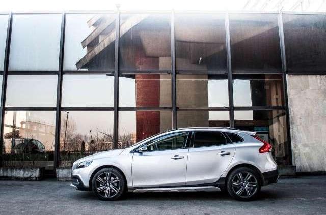 SEAT Leon X-Perience vs konkurencja