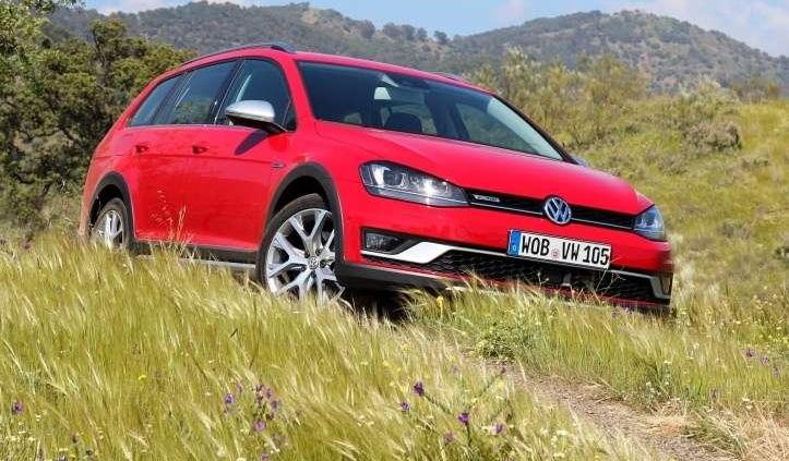 SEAT Leon X-Perience vs konkurencja