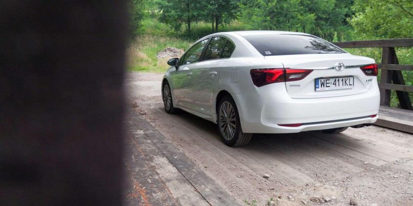 Toyota Avensis 2,0 Valvematic 2015 - lifting samurajskim mieczem