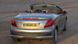 Peugeot 207 CC 2007 - tył - reflektory wyłączone