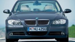 BMW Seria3 E90 2007 - widok z przodu