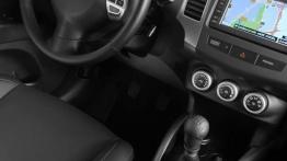 Citroen C-Crosser 2007 - kokpit