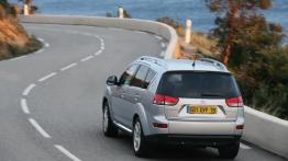 Citroen C-Crosser 2007 - tył - reflektory wyłączone