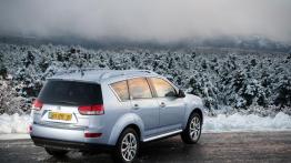 Citroen C-Crosser 2007 - widok z tyłu