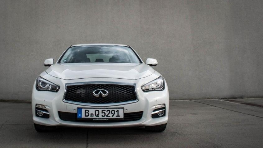 Infiniti Q50 I 3.7 V6 333KM 245kW 2014-2017