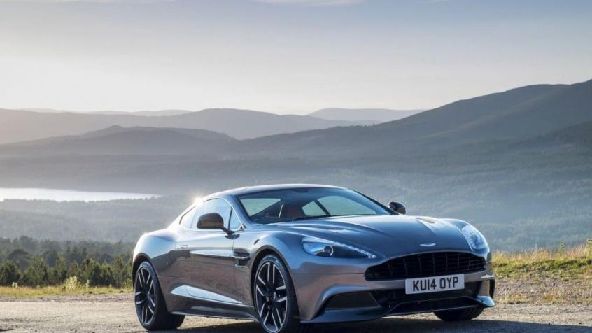 Aston Martin V12 Vanquish 6.0 i V12 48V 460KM 338kW 2001-2007