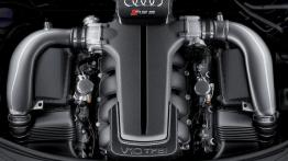 Audi RS6 2007 - silnik