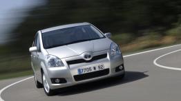 Toyota Corolla Verso 2007 - widok z przodu