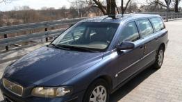 Volvo V70 II 2.4 Bi-Fuel 140KM 103kW 2000-2007