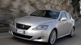 Lexus IS 2007 - widok z przodu
