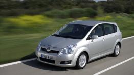 Toyota Corolla Verso 2007 - widok z przodu