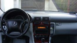Prymus spod znaku gwiazdy - Mercedes klasy C (2000-2007)
