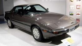 A w żyłach sportowa krew - Mazda RX7