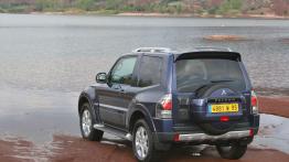 Mitsubishi Pajero 2007 - widok z tyłu