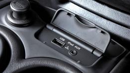 Kia Picanto 2007 - inny element wnętrza z przodu