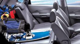 Hyundai Tucson 2007 - tylna kanapa złożona, widok z boku