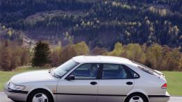Saab 900 1997 - lewy bok