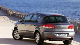 Renault Vel Satis 2007 - widok z tyłu