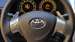 Toyota Corolla Sedan 2007 - kierownica