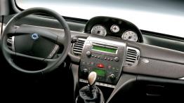 Lancia Ypsilon 2007 - pełny panel przedni