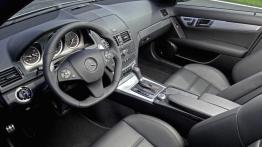 Mercedes Klasa C AMG 2007 - pełny panel przedni