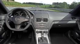 Mercedes Klasa C AMG 2007 - pełny panel przedni