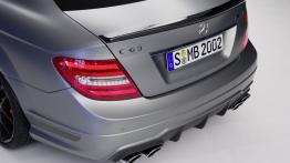 Mercedes C63 AMG Edition 507 - tył - inne ujęcie