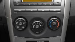 Toyota Corolla Sedan 2007 - panel sterowania wentylacją i nawiewem
