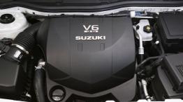 Suzuki XL7 - silnik