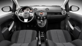 Mazda 2 3Dr. 2007 - pełny panel przedni