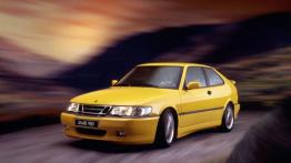 Saab 900 1997 - widok z przodu