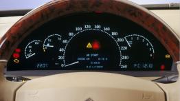 Maybach 57 - deska rozdzielcza