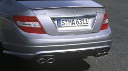 Mercedes Klasa C AMG 2007 - widok z tyłu