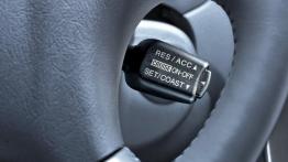 Hyundai Tucson 2007 - sterowanie w kierownicy